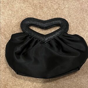 Chic Black Heart Handle Clutch